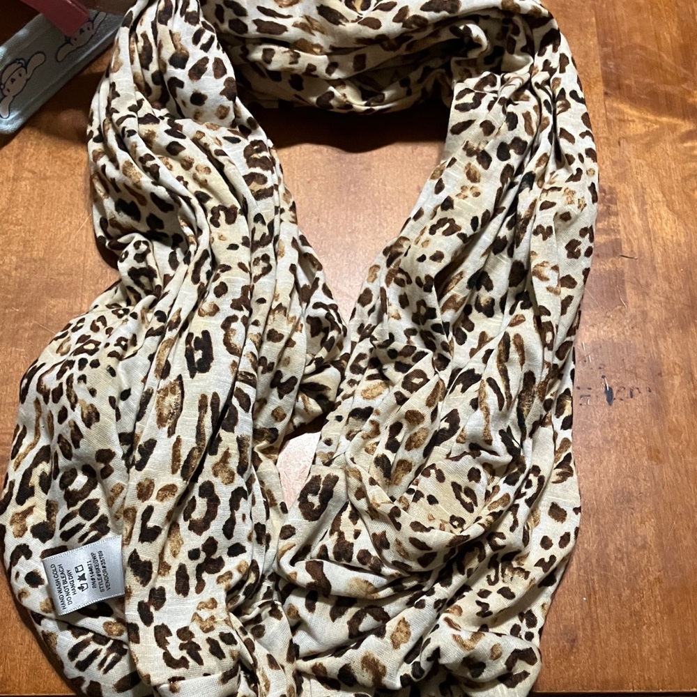 BKE Leopard Print Scarf - Brown and Cream